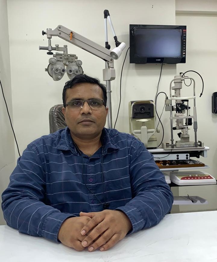 Lead ophthalmologist